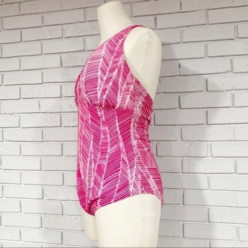 DKNY Pink White Geometric V-Neck Halter Swimsuit One Piece Resort Vacation 14 - Picture 5 of 10